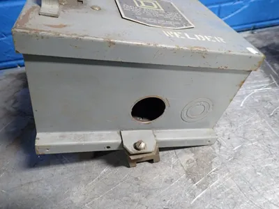 USED SQUARE D SD9353