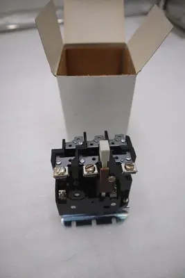 NEW OPEN BOX CUTLER HAMMER AA13A THERMAL OVERLOAD RELAY STOCK G423A