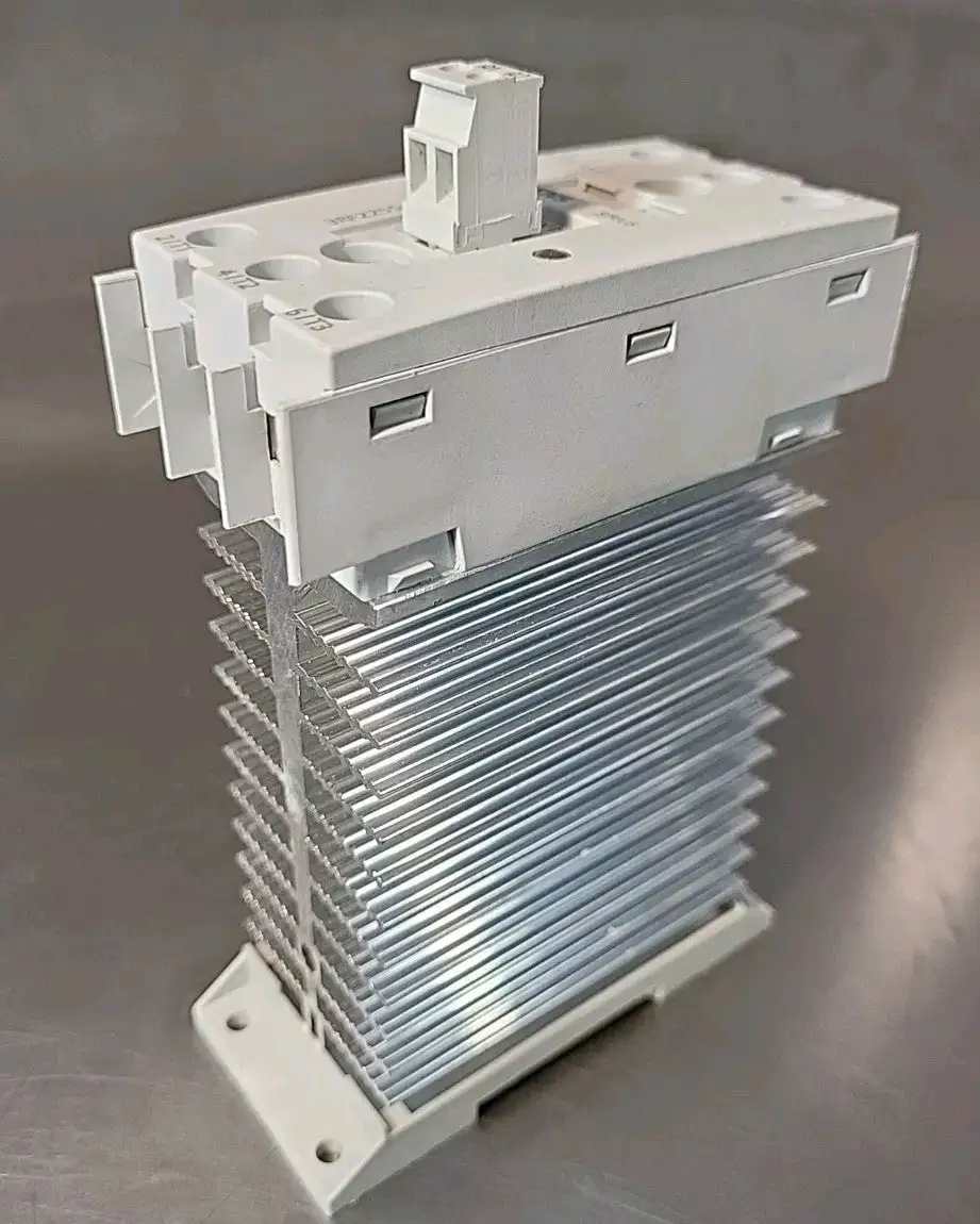 Siemens 3RF2255-1AC45 Solid state relay Loc4D17
