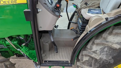 USED 2018 JOHN DEERE 5090GV