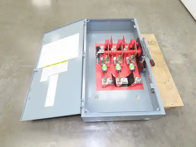 Square D H365 Safety Disconnect Switch 400A 600V 3 Pole Fused Type E04