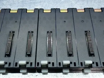 Used OMRON C200HWBC101V1 PLC Expansion Units Ohio US | HGR 24 #751723