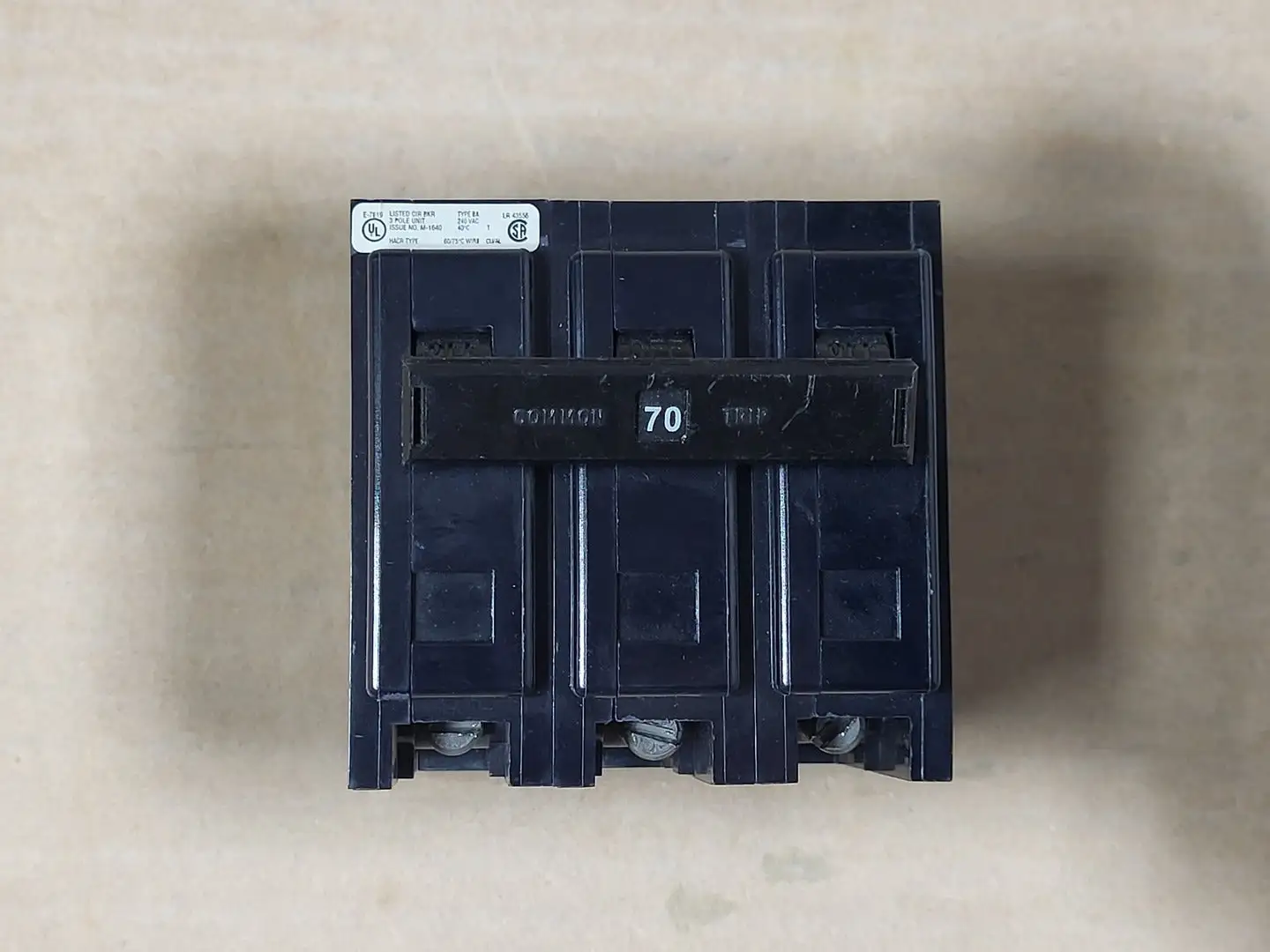 Used CUTLER-HAMMER BAB3070H Switchgears British Columbia CA | Lenmark #1438359
