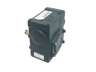 NEW DODGE 26S25R GEAR REDUCER 25:1