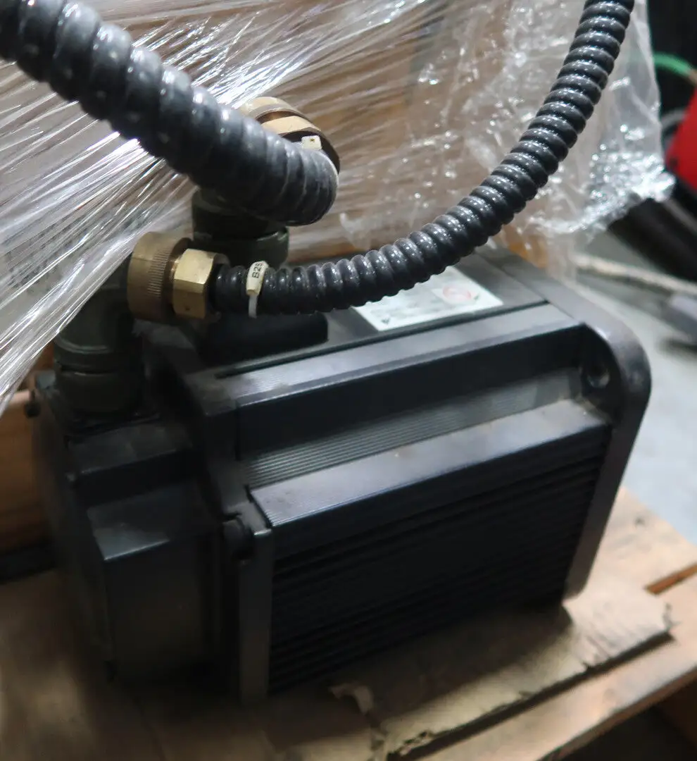 NEW YASKAWA USAMED-12BA2
