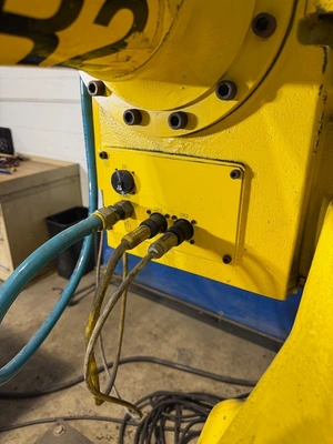 2005 FANUC R2000IA/125L 6 Axis Robots | K.B. Industries LLC (5)