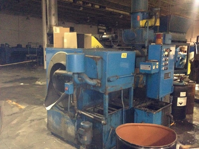 USED 1995 MIDBROOK 250