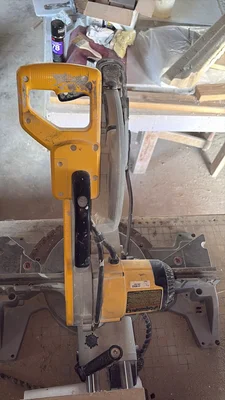 Used _UNKNOWN_ _UNKNOWN_ Double Miter Saws Georgia US | Auction Management Corporation #1548646
