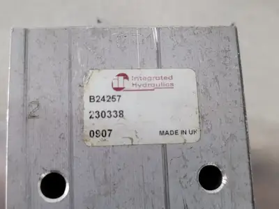 USED INTEGRATED HYDRAULICS B24257