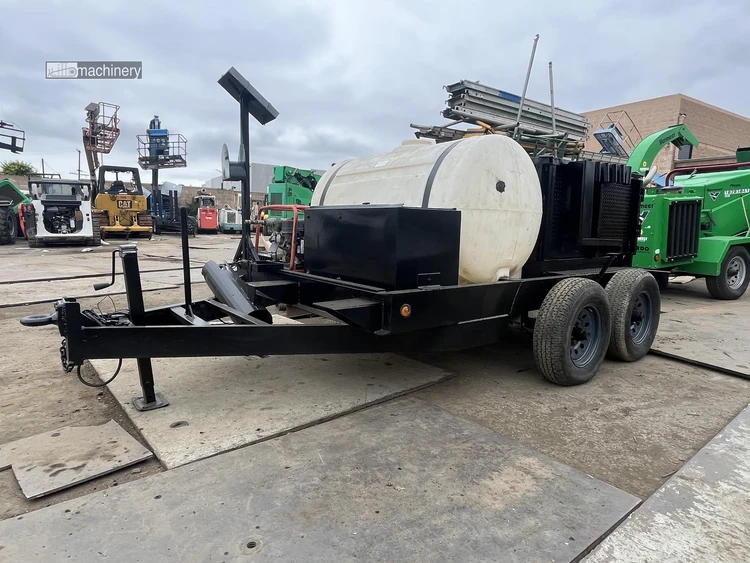 Used 2004 AZ-TEX _UNKNOWN_ Liquid Supply Trailers California US | Lillo Machinery #1403765