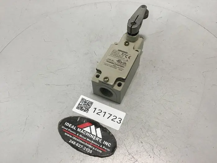 USED YAMATAKE LJA10-11A21N-003