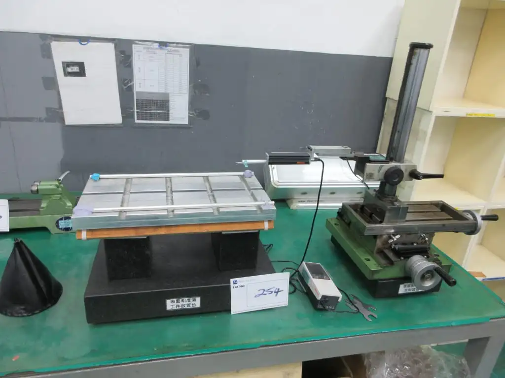Used _UNKNOWN_ _UNKNOWN_ Roughness Testers TW | Apex Group #1551730