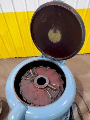 Barrett 152-E carrier type oil extractor.