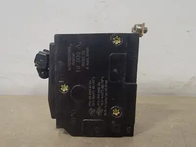 USED SQUARE D QOB220