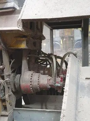 USED 2004 AMB 753