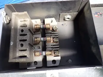 USED SQUARE D SD9351