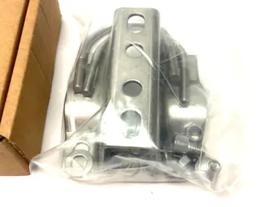 NEW SCHNEIDER MOUNTING BRACKET KIT AKM-D TYPE AND AKM-C TYPE