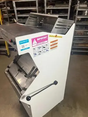 Used OLIVER OLIVER SELECT 747-NS Bread Slicers Minnesota US | Rochester Equipment #1547040