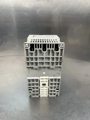 ALLEN BRADLEY 22D-D2P3N104 POWER FLEX 40P - 1HP + 22-COMM-E - EACH - (BIN-1.4.3)