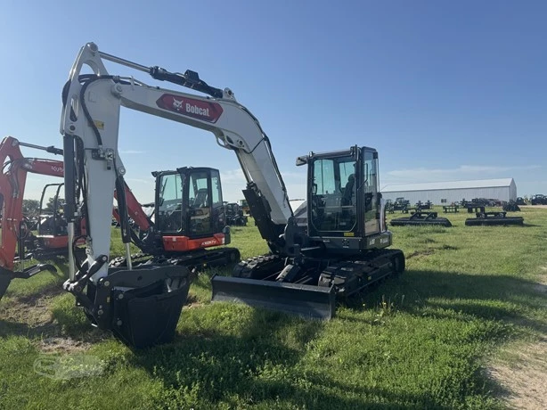USED 2023 Bobcat E88R2