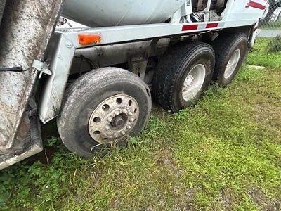 Used 2007 ADVANCE FD3000 Concrete Mixer Trucks Florida US | Big D Heavy Equipment #1556991