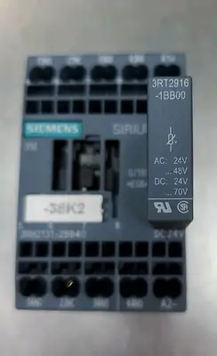 SIEMENS 3RH21312BB40 Contactor w/3RT29161BB00 Module. 4C44
