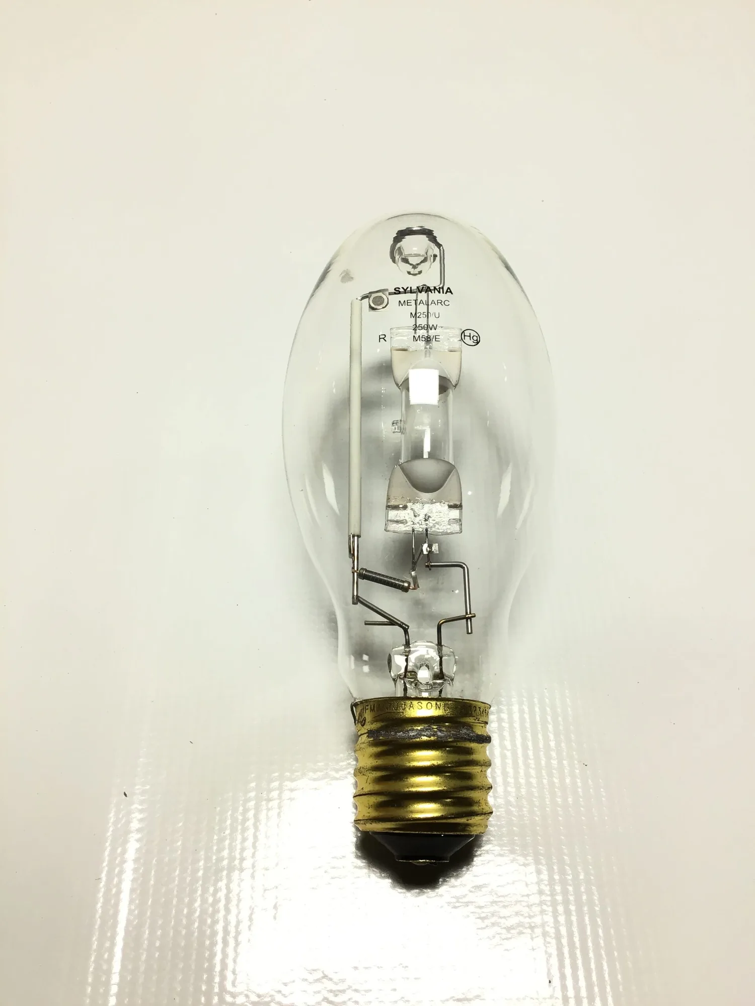 Sylvania Metalarc M250/U/ED28 Light Bulb 250W (LOT OF 6)