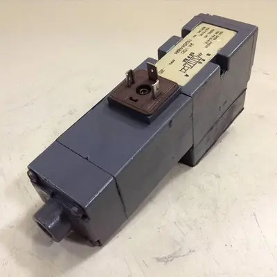 USED NUMATICS 152SA4004