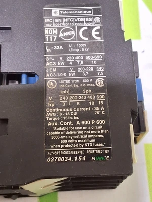 TELEMECANIQUE LP1D1201 CONTACTOR WITH LA4DC1U MODULE