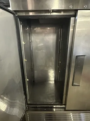 174-0127 Turbo Air TSR-49SD 2-Door Reach In Self Contained Cooler