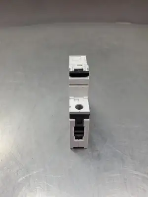 USED Siemens Miniature Circuit Breaker 1-Pole