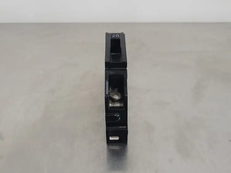 Used CHALLENGER Q120 Switchgears British Columbia CA | Lenmark #241613
