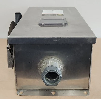 USED Square D CH363DS