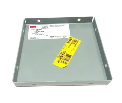 USED HOFFMAN NVENT CLOSURE PLATE W/O KNOCKOUTS PAINTED WHITE 52830