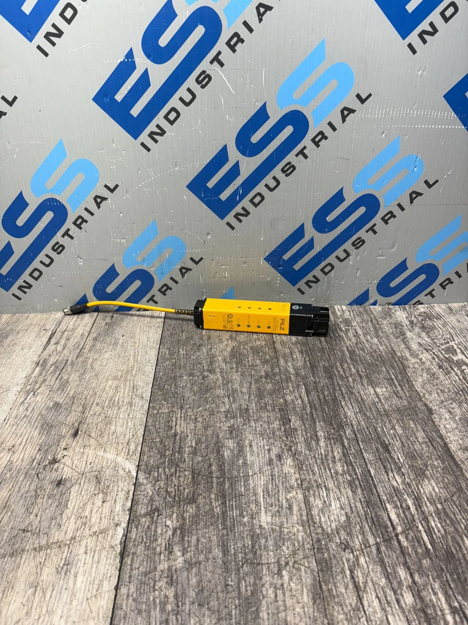 USED PILZ 570403