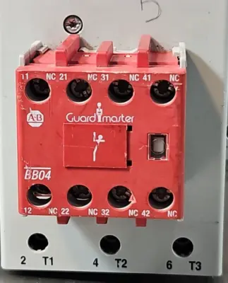 Allen-Bradley 100S-C60DJ14BC Safety Contactor loc4D6