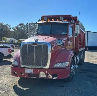 USED 2012 PETERBILT 386