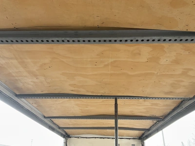USED SUPREME CURTAINSIDE TRUCK BODY 24’