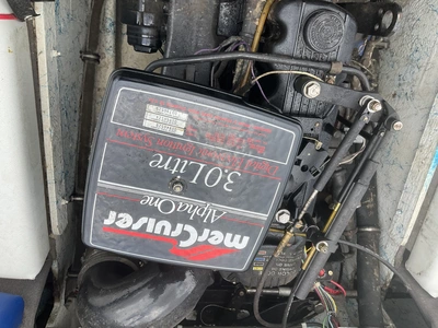 USED 1993 BAYLINER CLASSIC