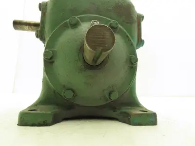 Sterling ST 2605 B Gearbox 5:1 Reducer 3.33Hp 350 RPM Dual Shaft Output