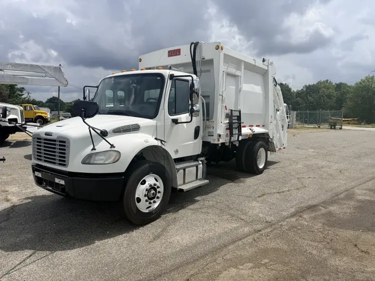 Used 2016 FREIGHTLINER BUSINESS CLASS M2 106 Reefer Trucks North Carolina US | Levan Equipment #1545578
