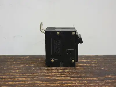 NEW CUTLER-HAMMER BA225