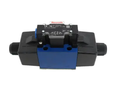 NEW REXROTH R900962602 VALVE 4WE-10-U40/CW230N9DAL