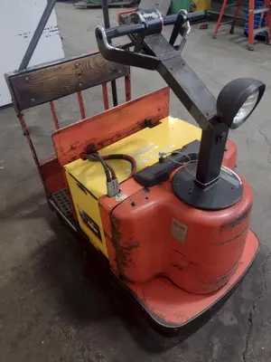 USED TOYOTA 6TB50
