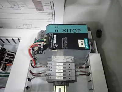 USED LEYBOLD SP250