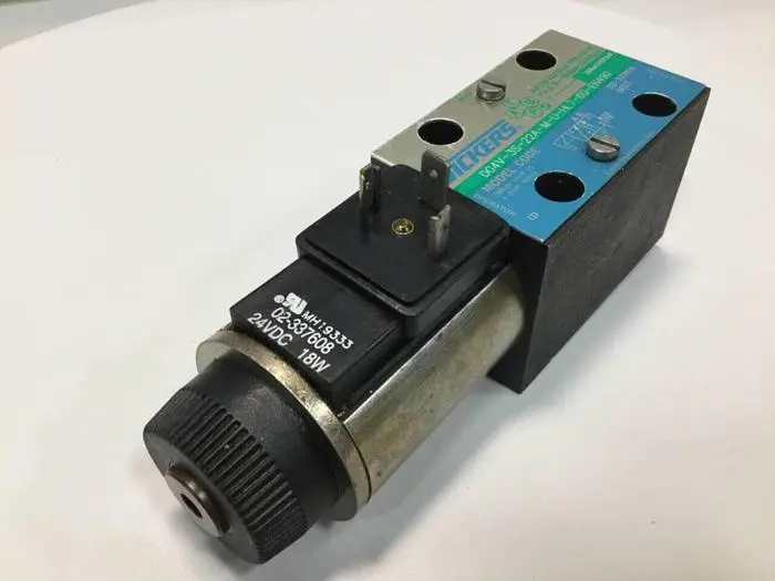 Used VICKERS DG4V3S22AMUHL760EN490 Valves/Fittings Michigan US | Ideal Machinery #608096
