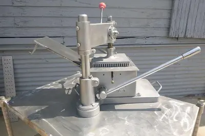 USED 1985 YIH FENG B21