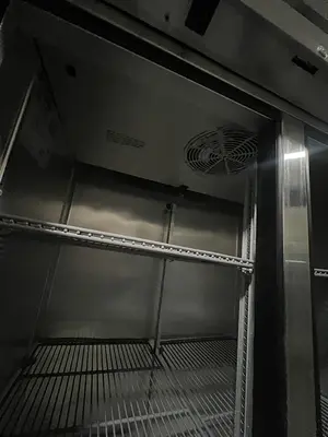 Used TRUE T- 35G - HC  FGDO1 Display Refrigerators Florida US | BAM Discount Restaurant Equipment #1393601