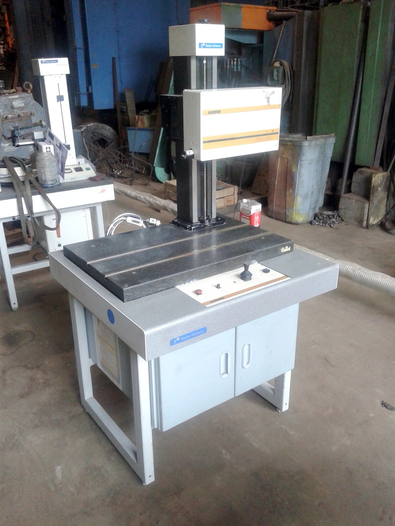 Used 1994 TAYLOR-HOBSON TALYSURF 120L Profilometers Pennsylvania US | Hadanich Machine #1443617