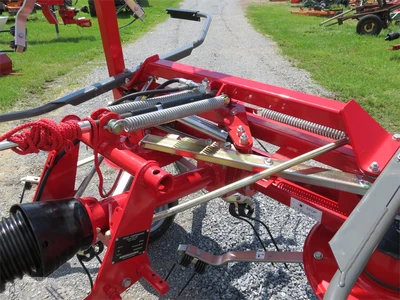 New | in-Stock 2024 MASSEY FERGUSON TD524 Tedders Pennsylvania US | Zimmerman Farm Service #1410053
